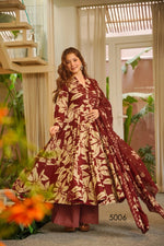 VELRA Noir Muslin Printed 3-Piece Kurta Set with Dupatta – Elegant Designer Wear