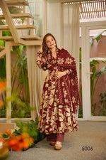 VELRA Noir Muslin Printed 3-Piece Kurta Set with Dupatta – Elegant Designer Wear
