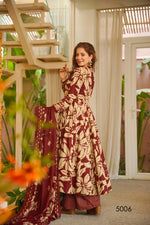 VELRA Noir Muslin Printed 3-Piece Kurta Set with Dupatta – Elegant Designer Wear