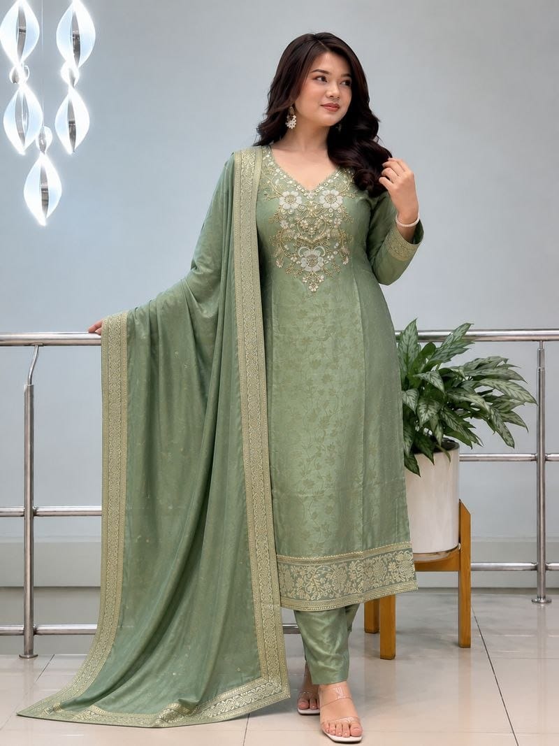 VELRA Noor Mint Suit Set